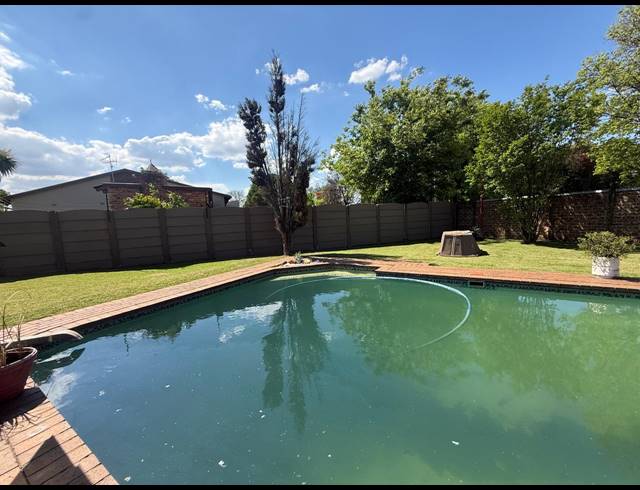 3 BEDROOM HOUSE FOR SALE IN DAL FOUCHE